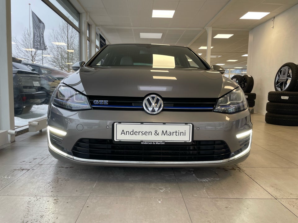 VW Golf VII 1,4 GTE DSG 5d