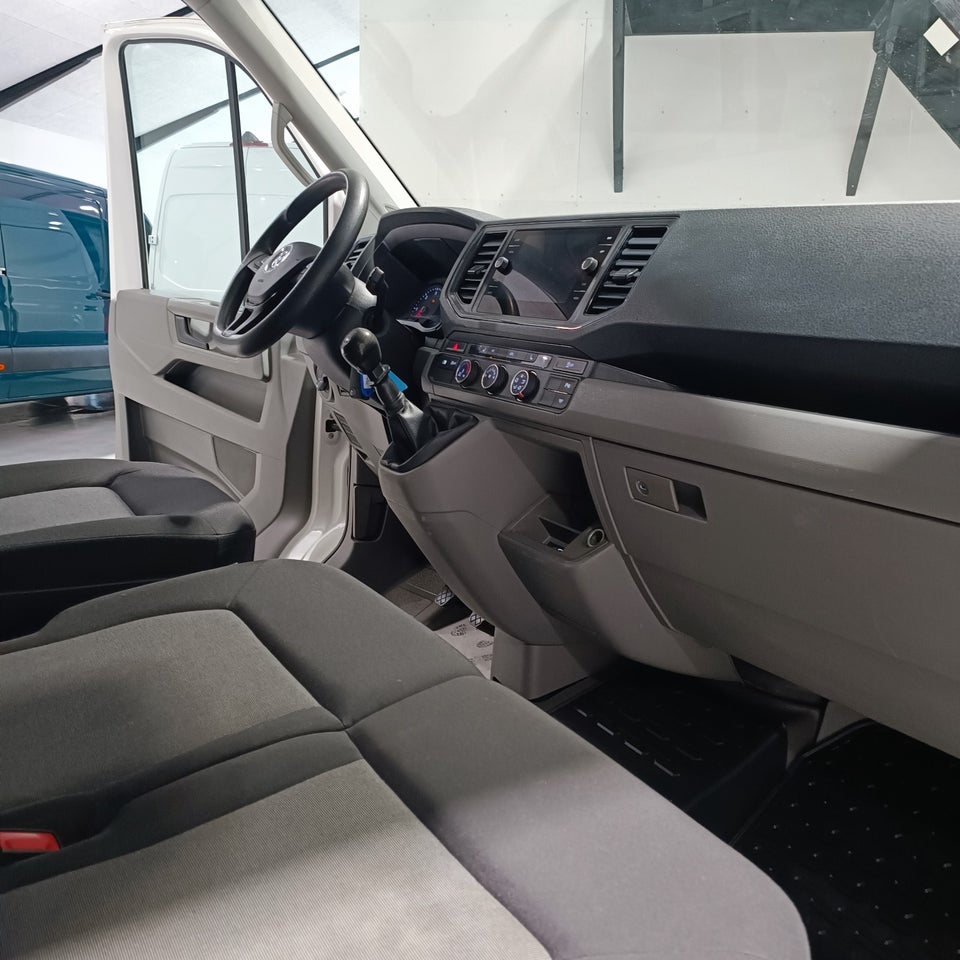 VW Crafter 35 2,0 TDi 177 Kassevogn L4H3