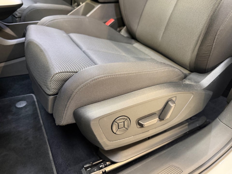 Audi Q4 e-tron 40 Attitude 5d