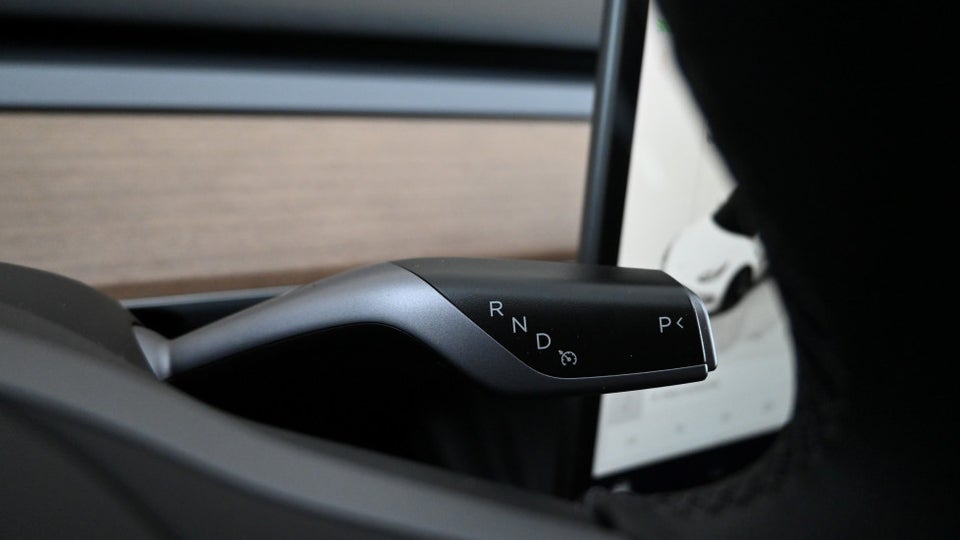 Tesla Model 3 RWD 4d