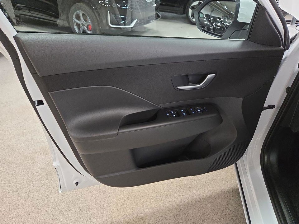 Hyundai Kona 65 EV Essential Van 5d