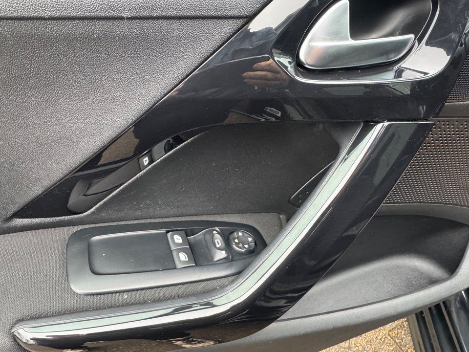 Peugeot 208 1,2 VTi Active 5d