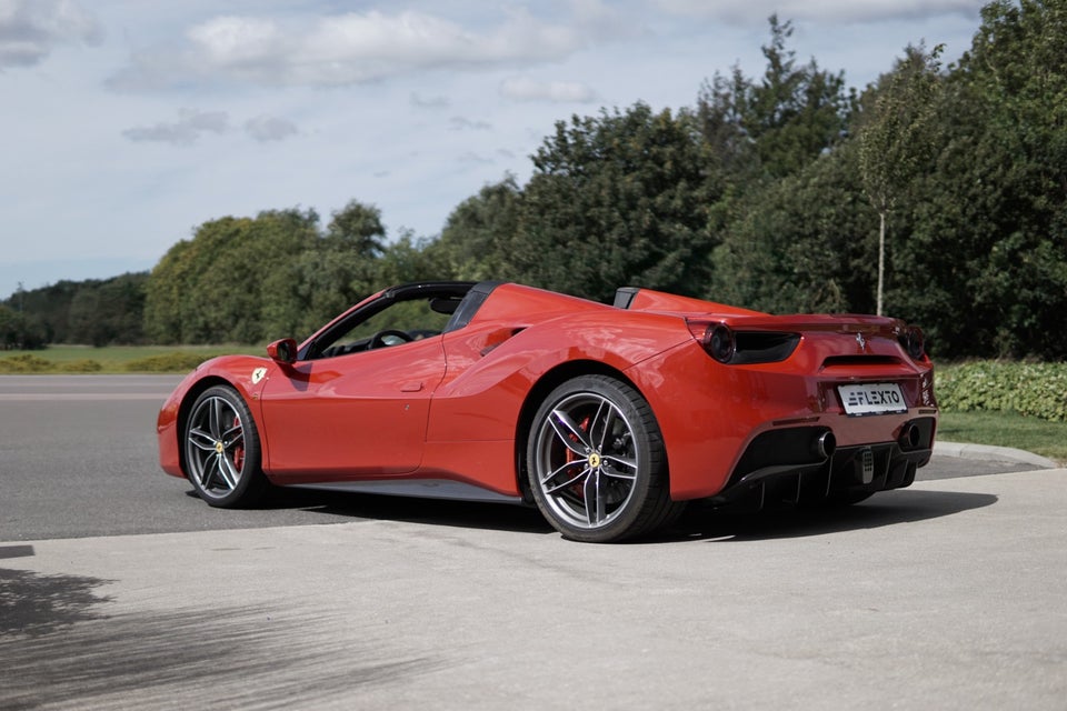 Ferrari 488 Spider 3,9 DCT 2d