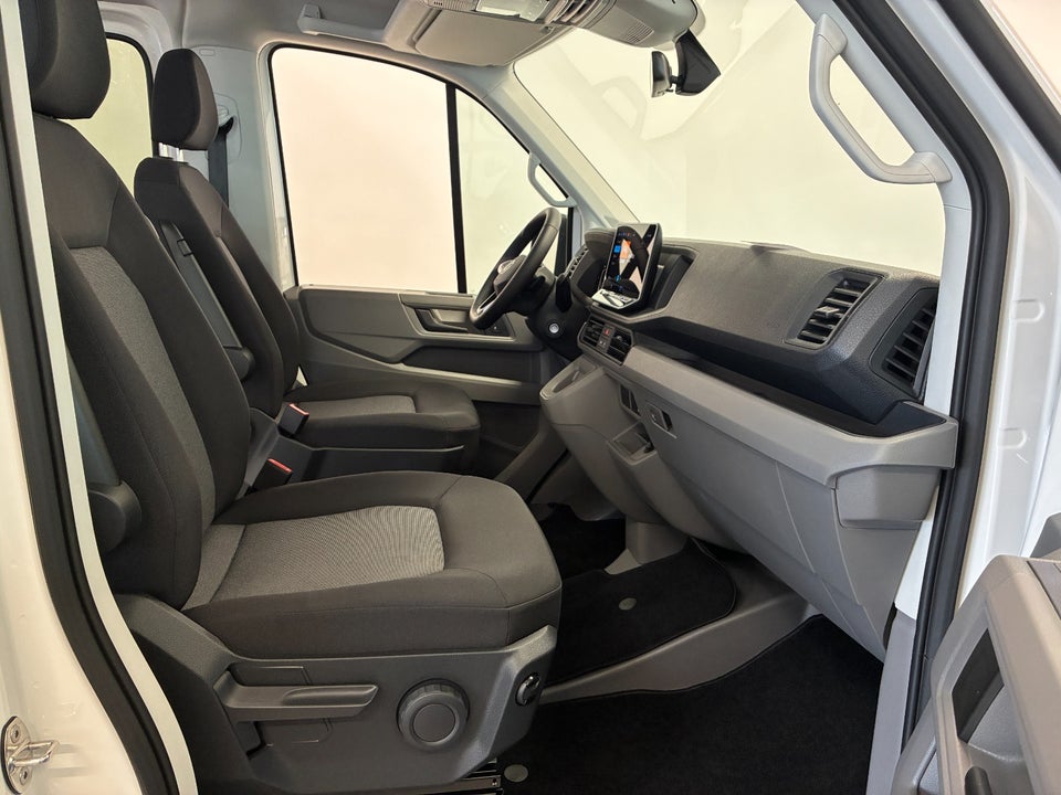 VW Crafter 35 2,0 TDi 140 Kombi L3H3 aut.