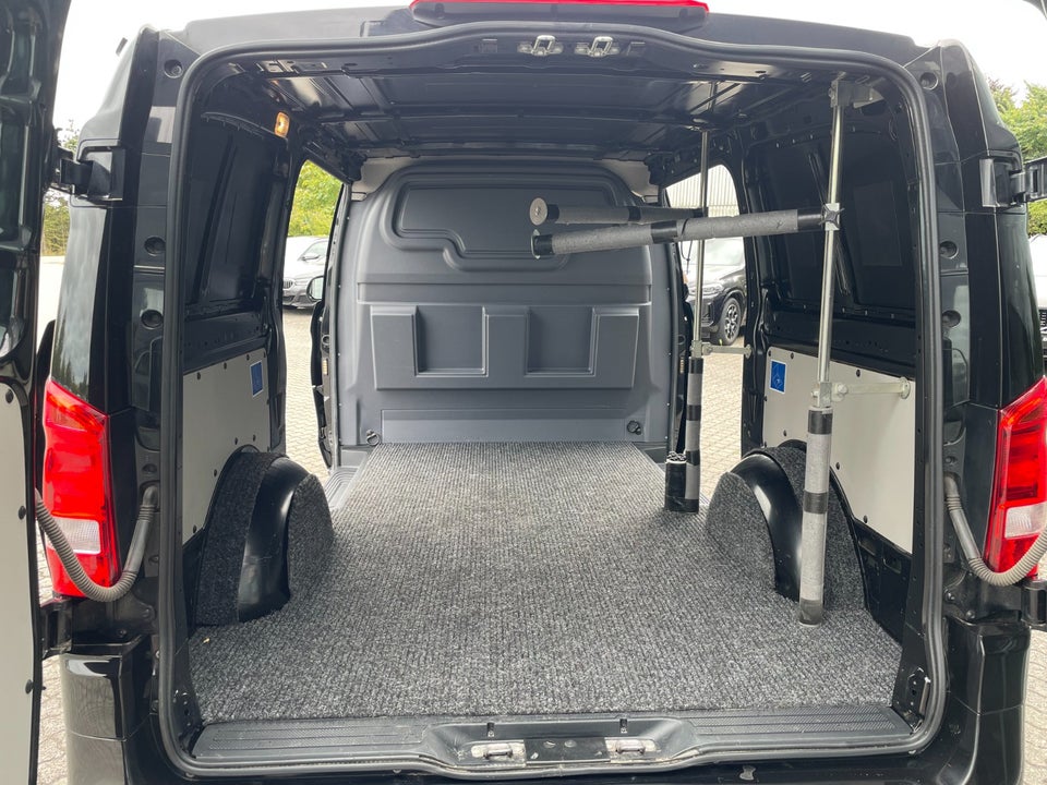 Mercedes Vito 119 2,0 CDi Kassevogn aut. L RWD