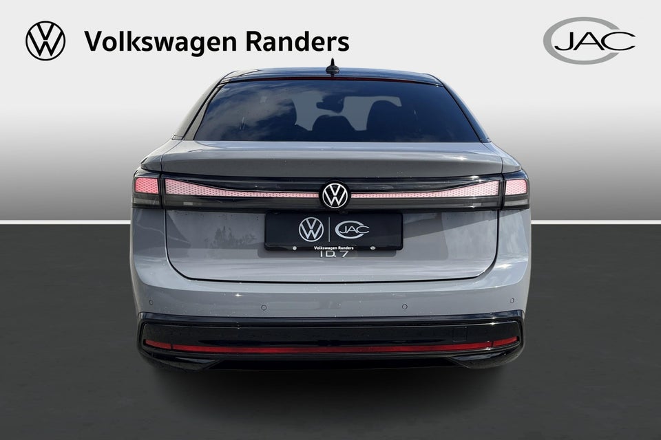 VW ID.7 Pro 5d