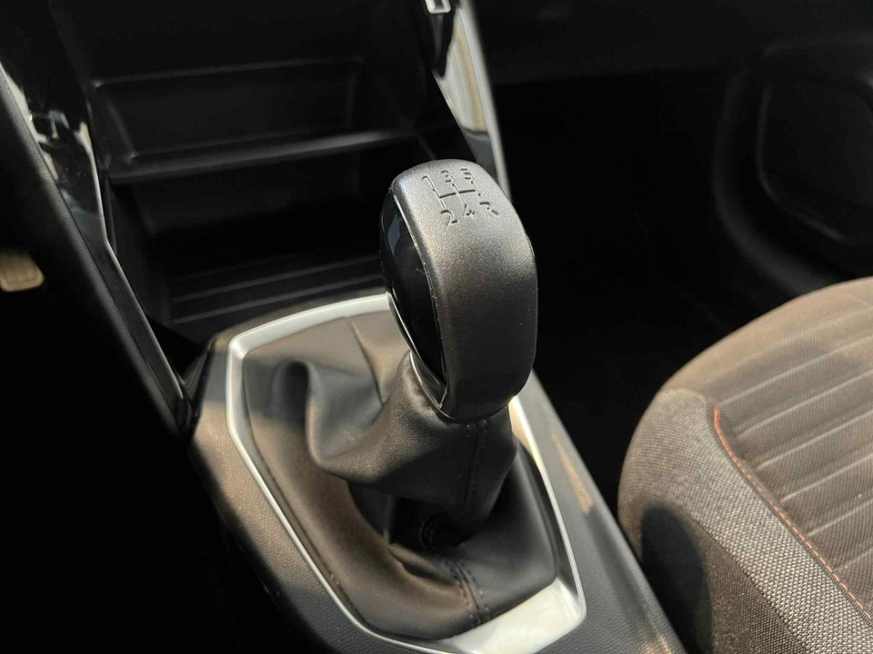 Peugeot 208 1,2 PureTech 75 Active 5d