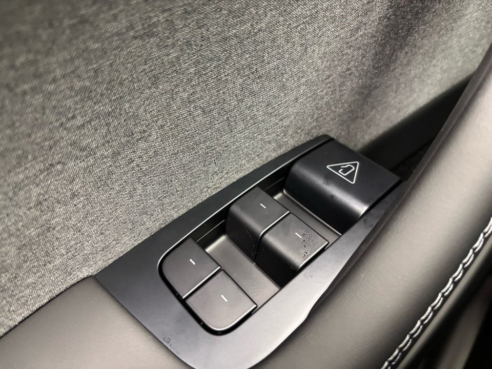 Tesla Model Y Premium Long Range RWD 5d