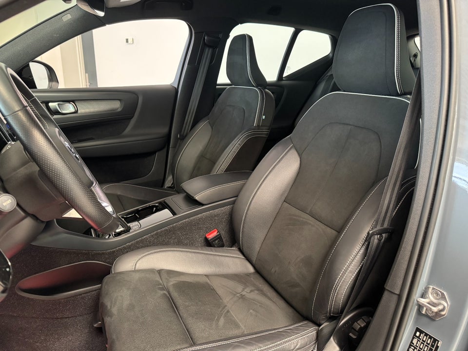 Volvo XC40 P8 ReCharge Twin R-Design 5d