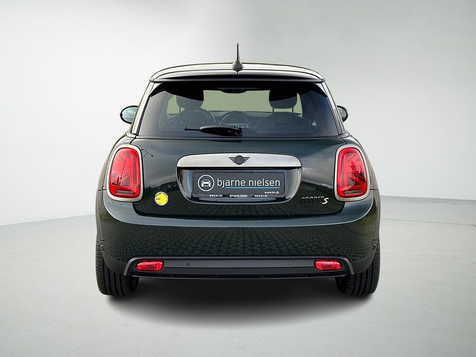 MINI Cooper SE Resolute Edition 3d