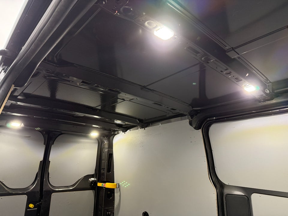 Ford Transit Custom 320L 2,0 TDCi 185 Sport aut.