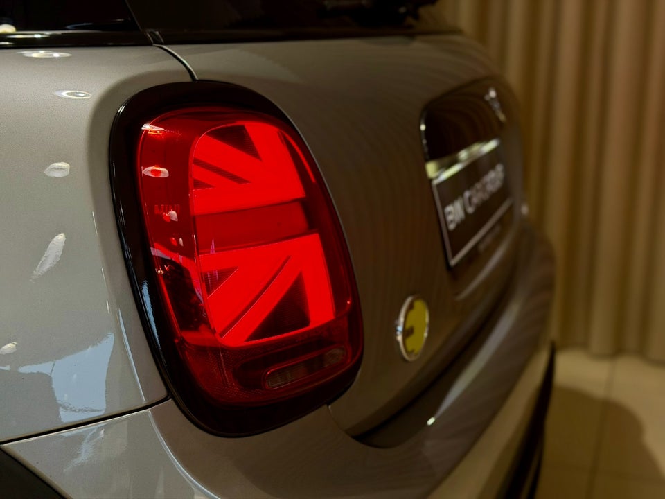 MINI Cooper SE Camden Edition 3d