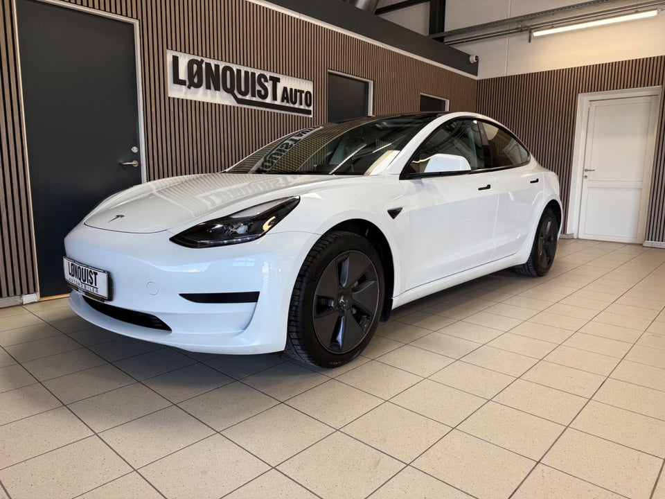 Tesla Model 3 RWD 4d