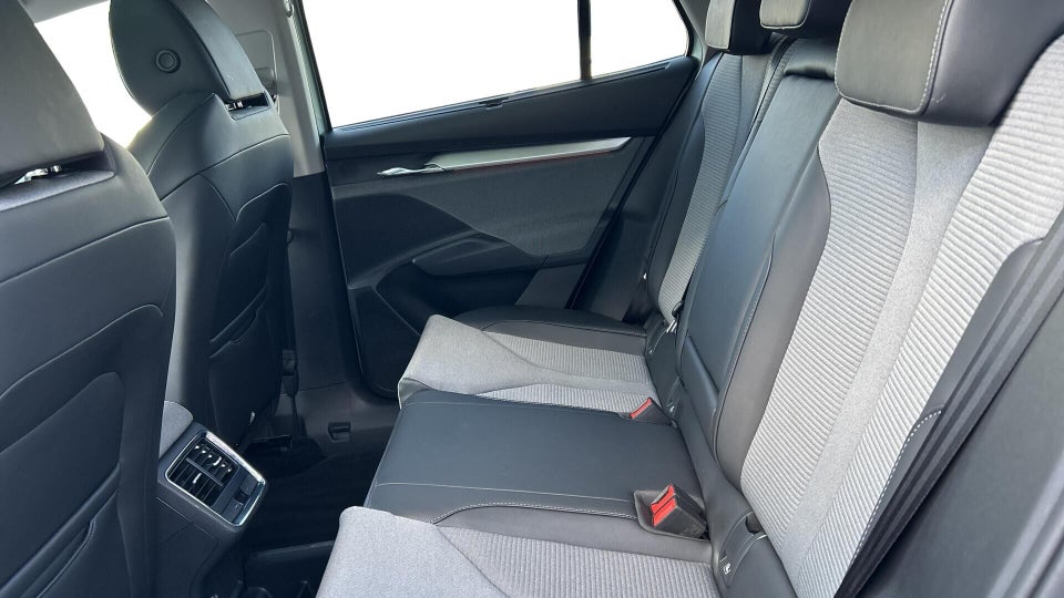 Skoda Enyaq 80 iV Clever 5d