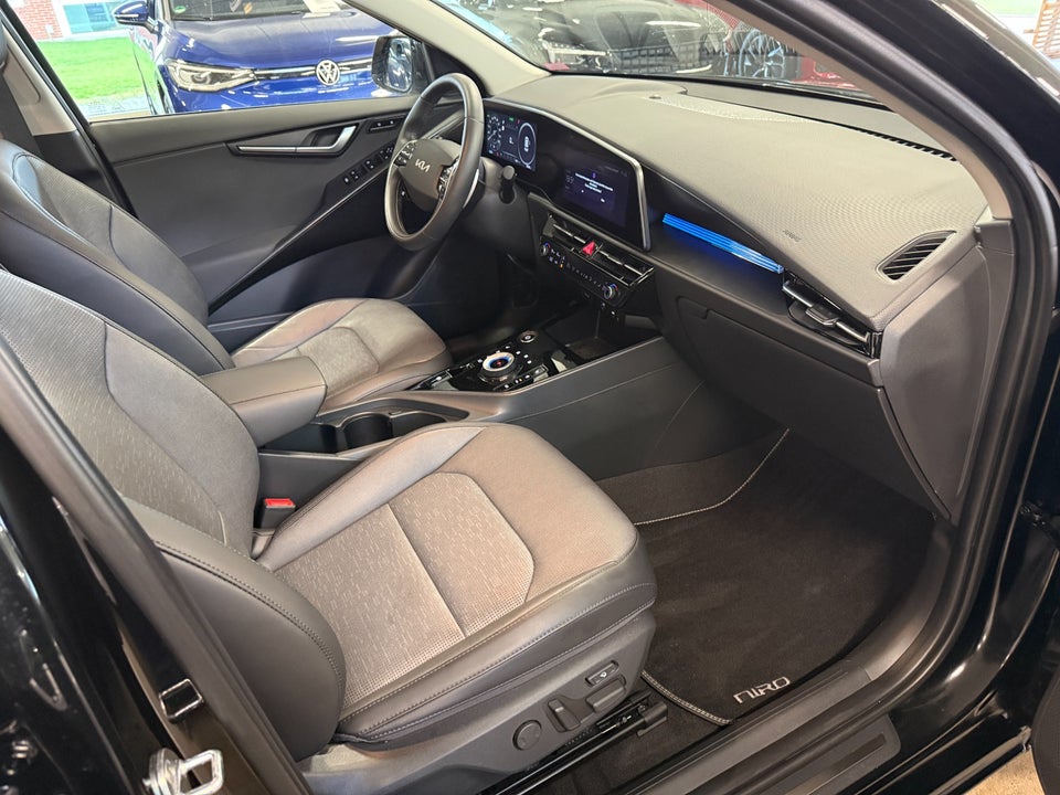 Kia Niro 64 EV Upgrade 5d