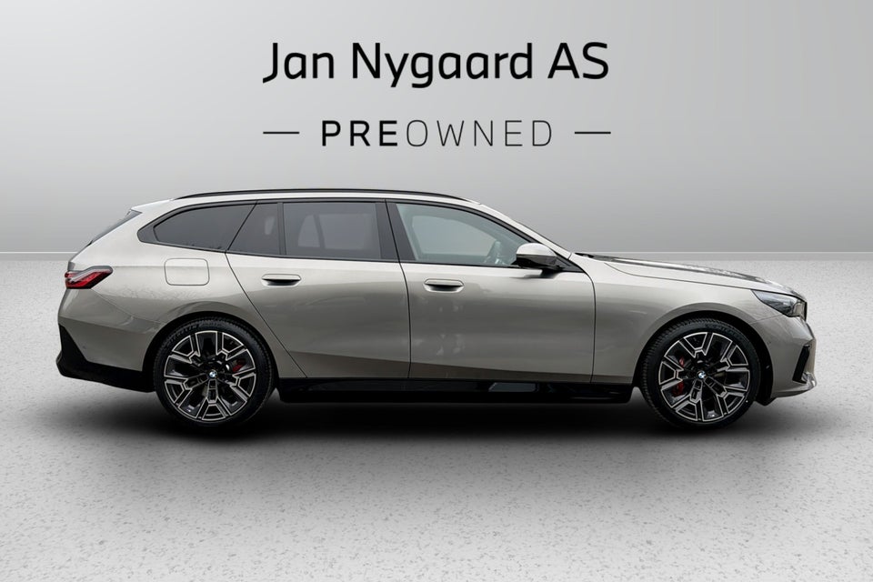 BMW i5 eDrive40 Touring Supercharged 5d