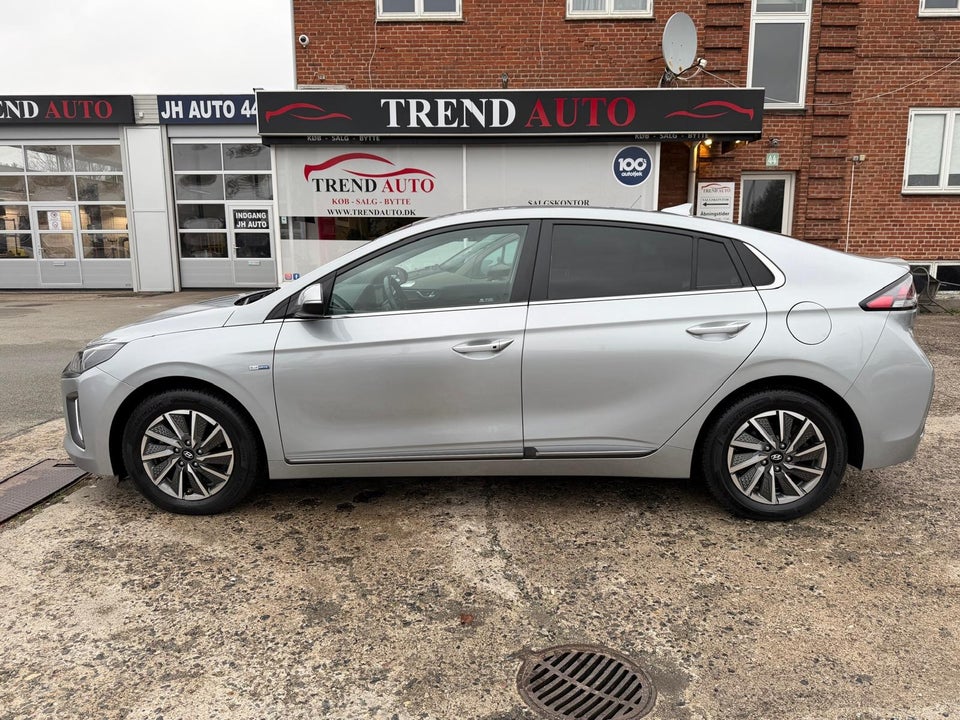 Hyundai Ioniq 40 EV Premium 5d