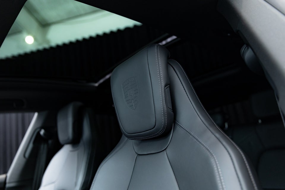 Porsche Macan 5d