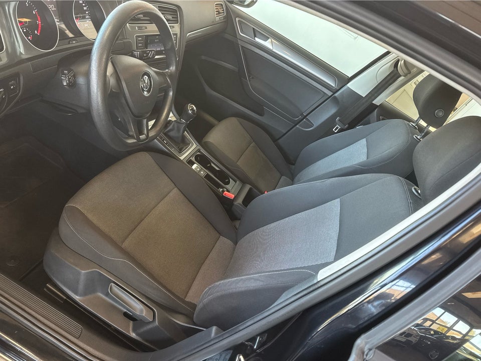 VW Golf VII 1,2 TSi 85 Startline Variant BMT 5d