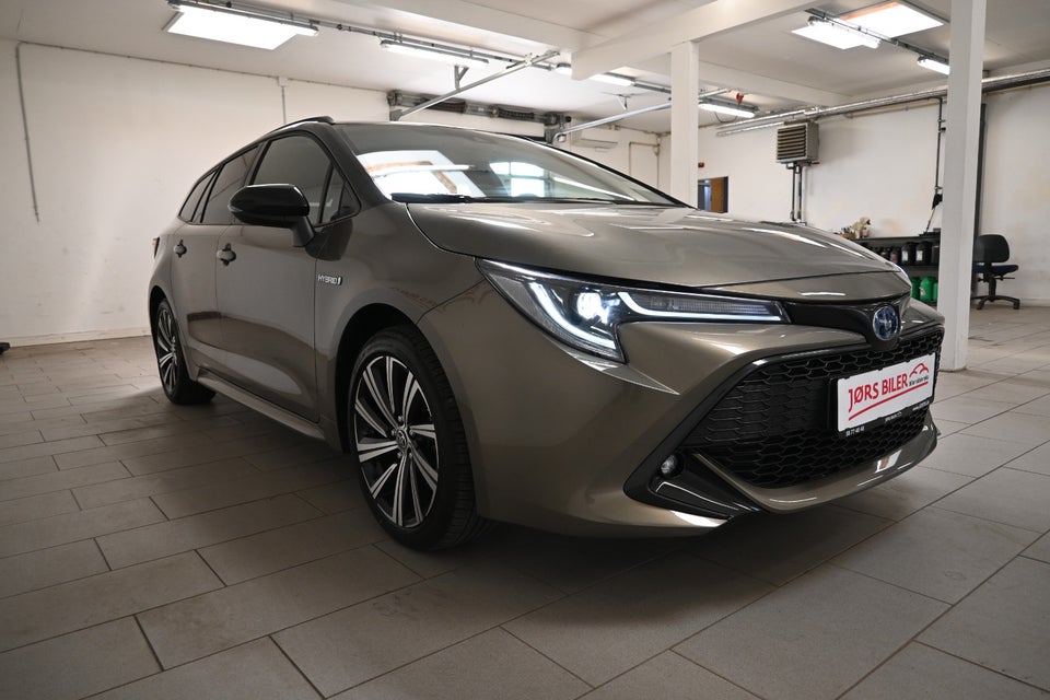 Toyota Corolla 1,8 Hybrid Active Premium Touring Sports MDS 5d