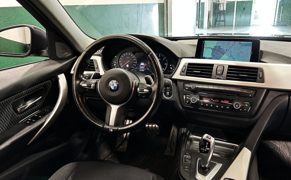 BMW 320d 2,0 Touring aut. 5d