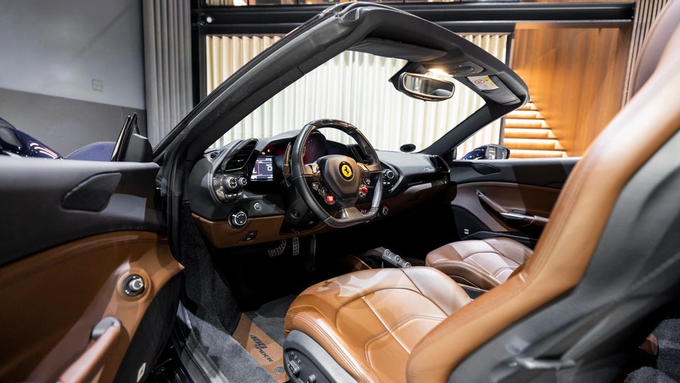 Ferrari 488 Spider 3,9 DCT 2d