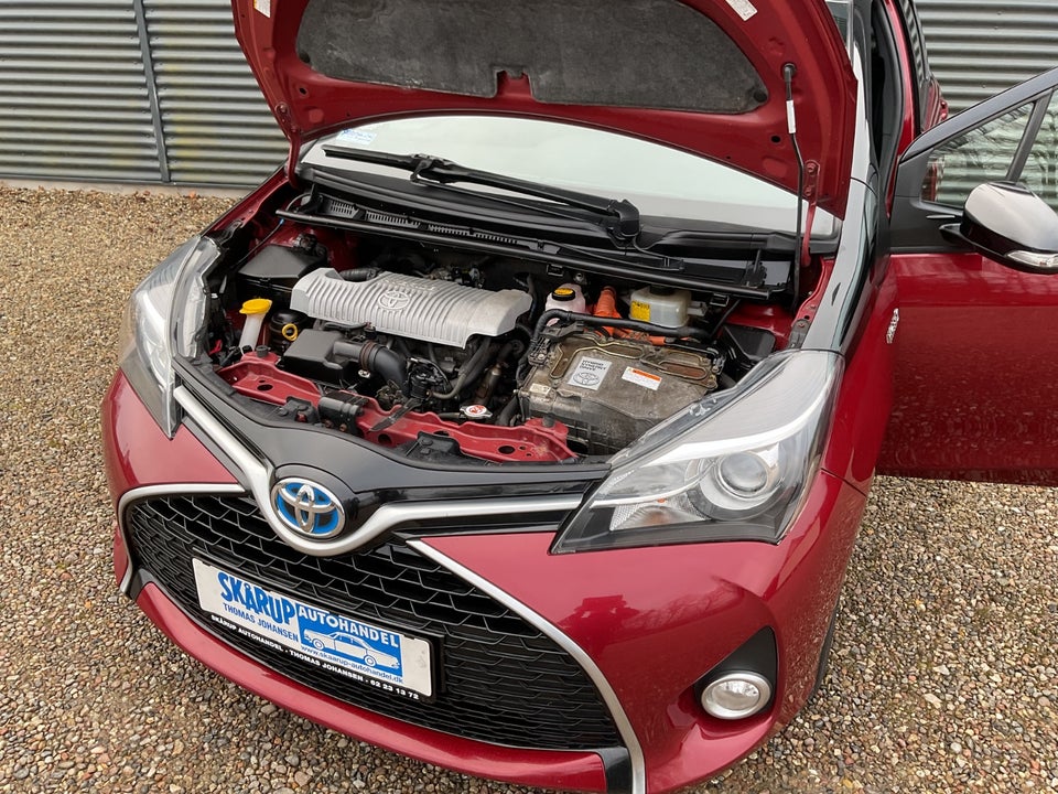 Toyota Yaris 1,5 Hybrid H2 Style e-CVT 5d