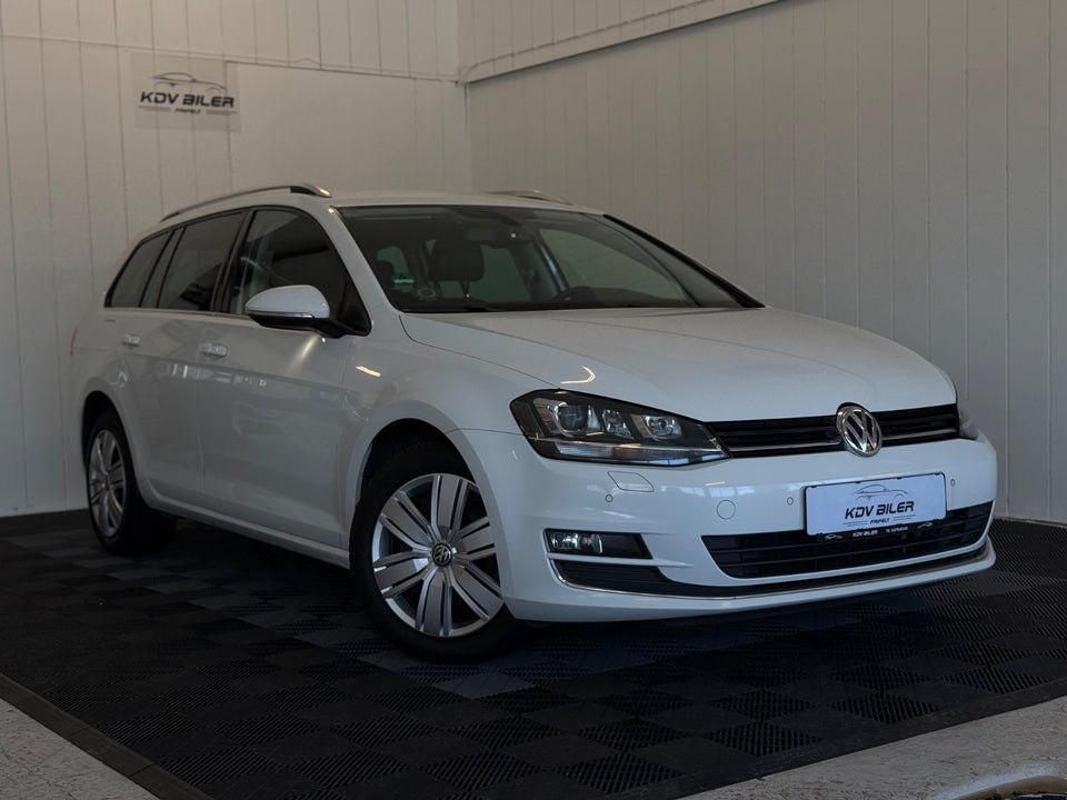 VW Golf VII 2,0 TDi 150 Highline Variant DSG BMT 5d