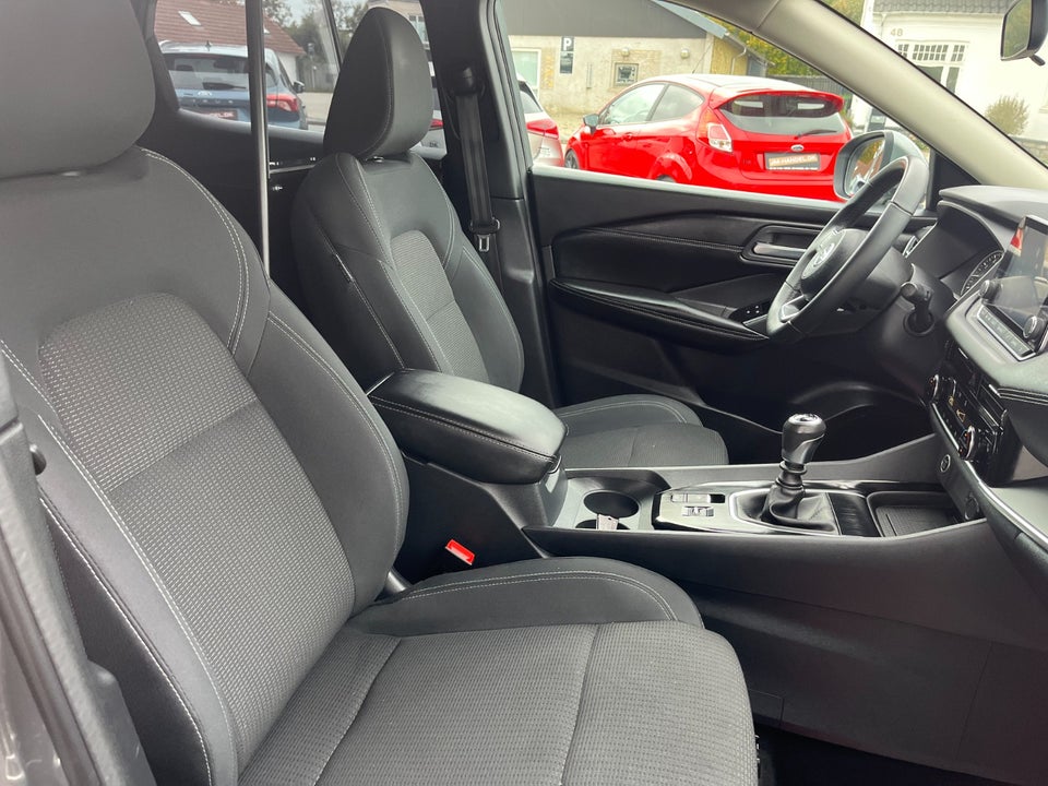 Nissan Qashqai 1,3 mHEV Acenta Van 5d