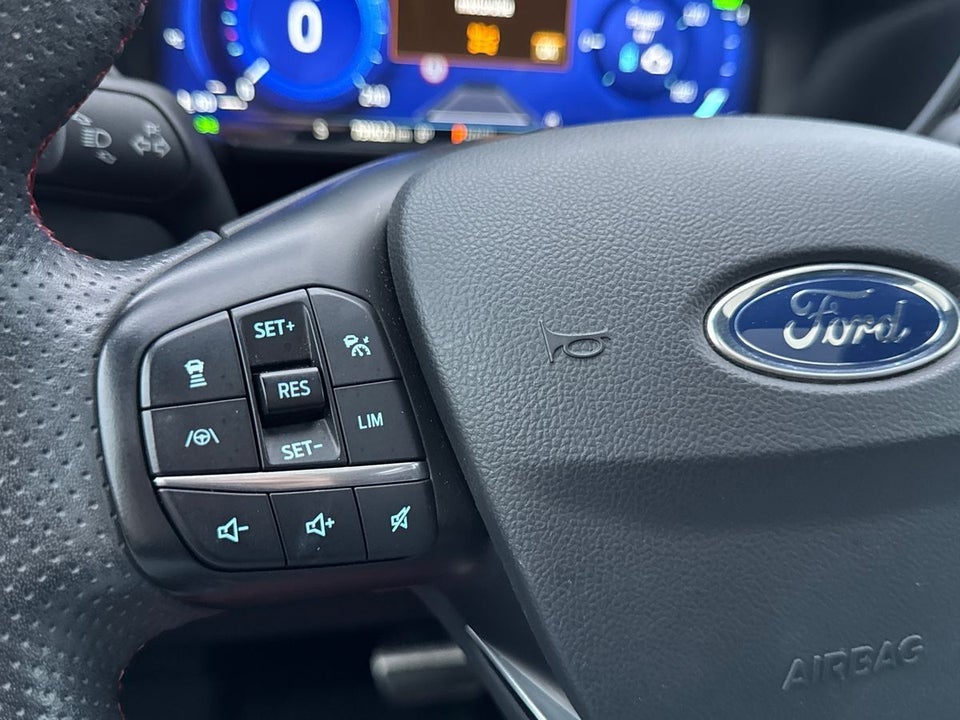 Ford Kuga 2,5 PHEV ST-Line X CVT 5d