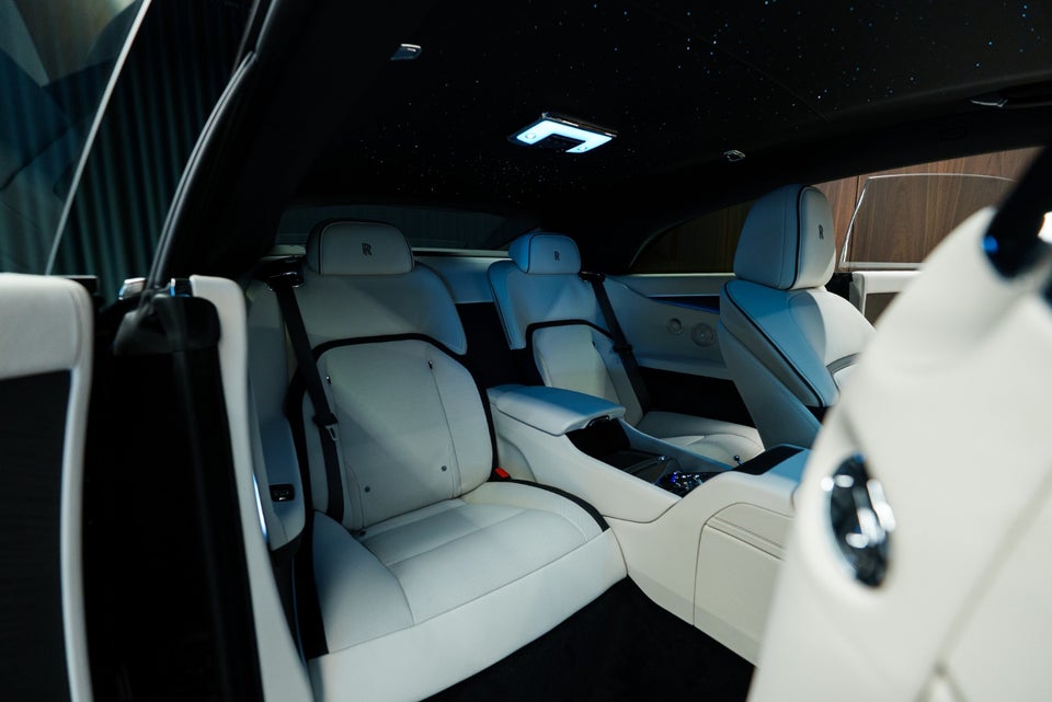 Rolls-Royce Spectre 2d