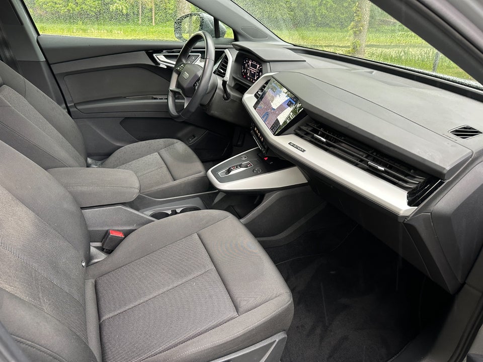 Audi Q4 e-tron 35 Advanced 5d