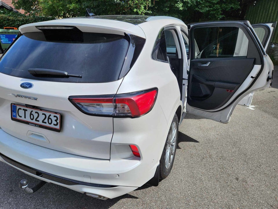 Ford Kuga 2,5 PHEV Vignale CVT 5d