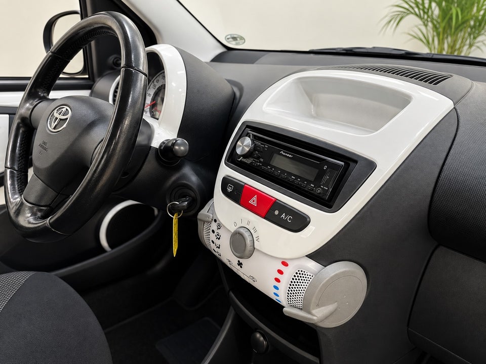 Toyota Aygo 1,0 VVT-i T1 5d