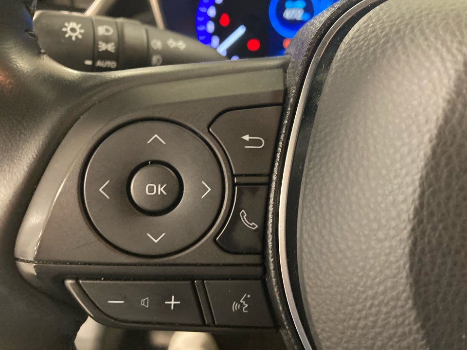 Toyota Corolla 1,8 Hybrid H3 Premium Touring Sports MDS 5d