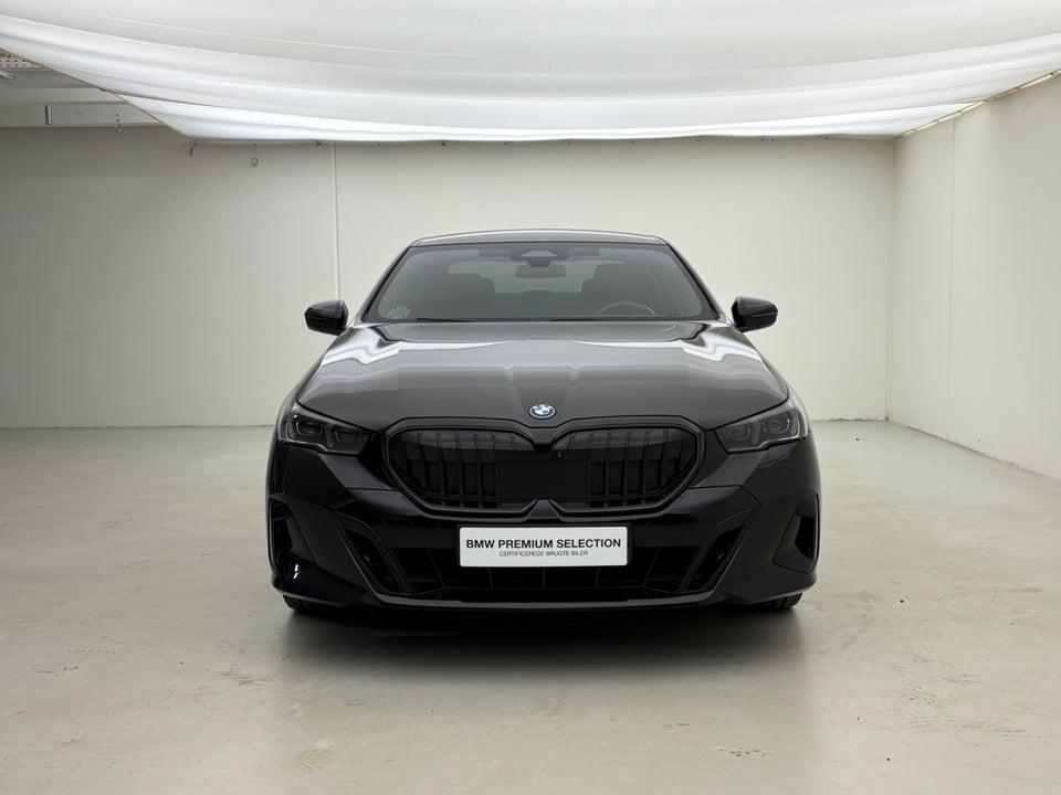 BMW i5 eDrive40 Fully Charged M-Sport 4d