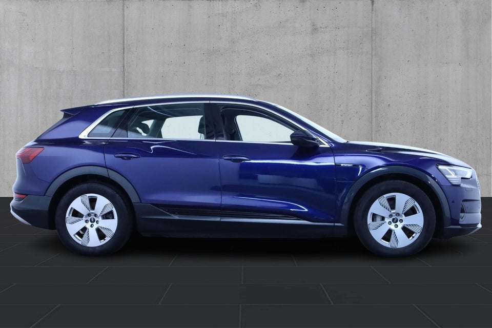 Audi e-tron 55 quattro 5d