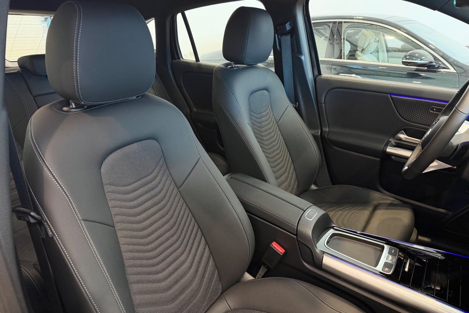 Mercedes EQA250 Progressive 5d