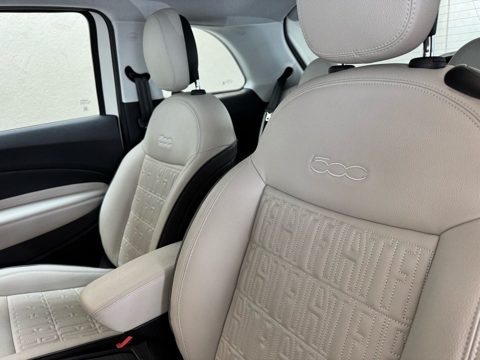 Fiat 500e 42 la Prima by Bocelli 3d