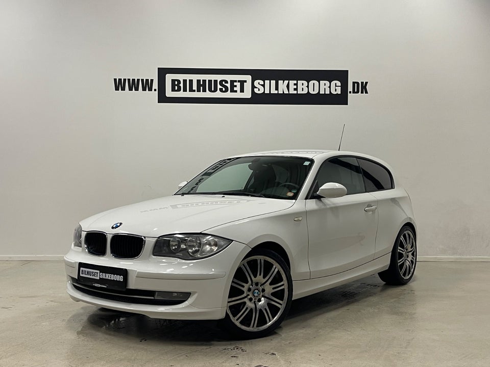 BMW 120i 2,0 Advantage Van 3d