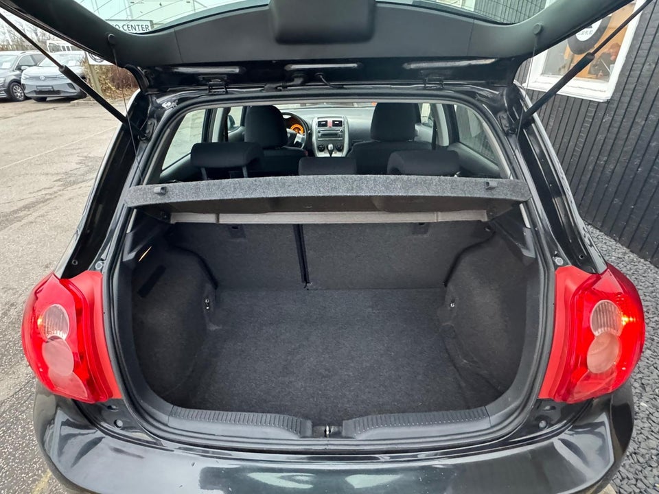 Toyota Auris 1,6 Luna+ M/M 5d