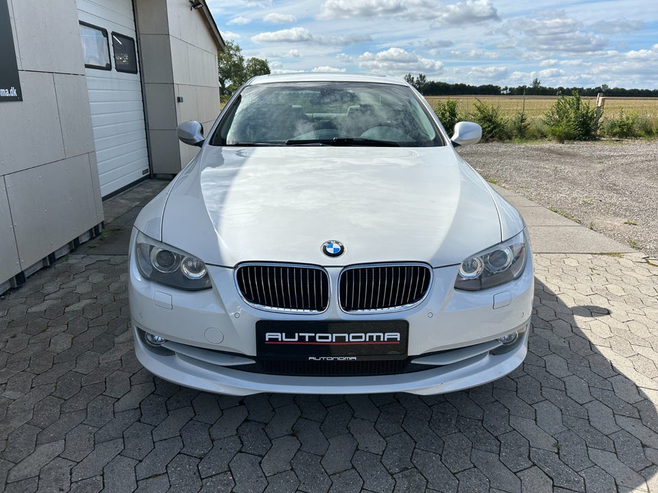 BMW 325i 3,0 Coupé aut. 2d