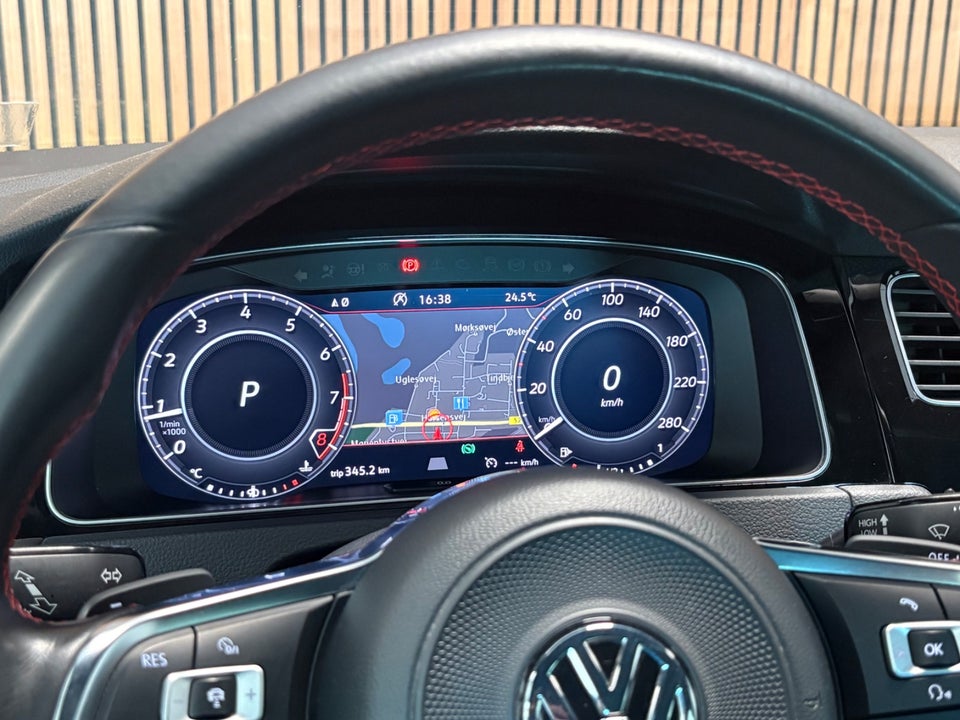 VW Golf VII 2,0 GTi Performance DSG 5d