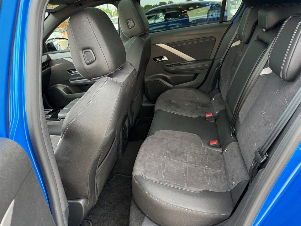 Opel Astra-e 54 Ultimate 5d