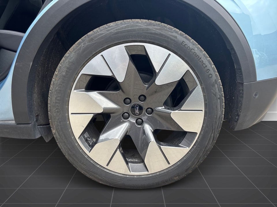 Ford Explorer 77 Premium Extended Range 5d