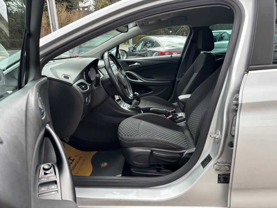 Opel Astra 1,6 CDTi 136 Excite Sports Tourer 5d