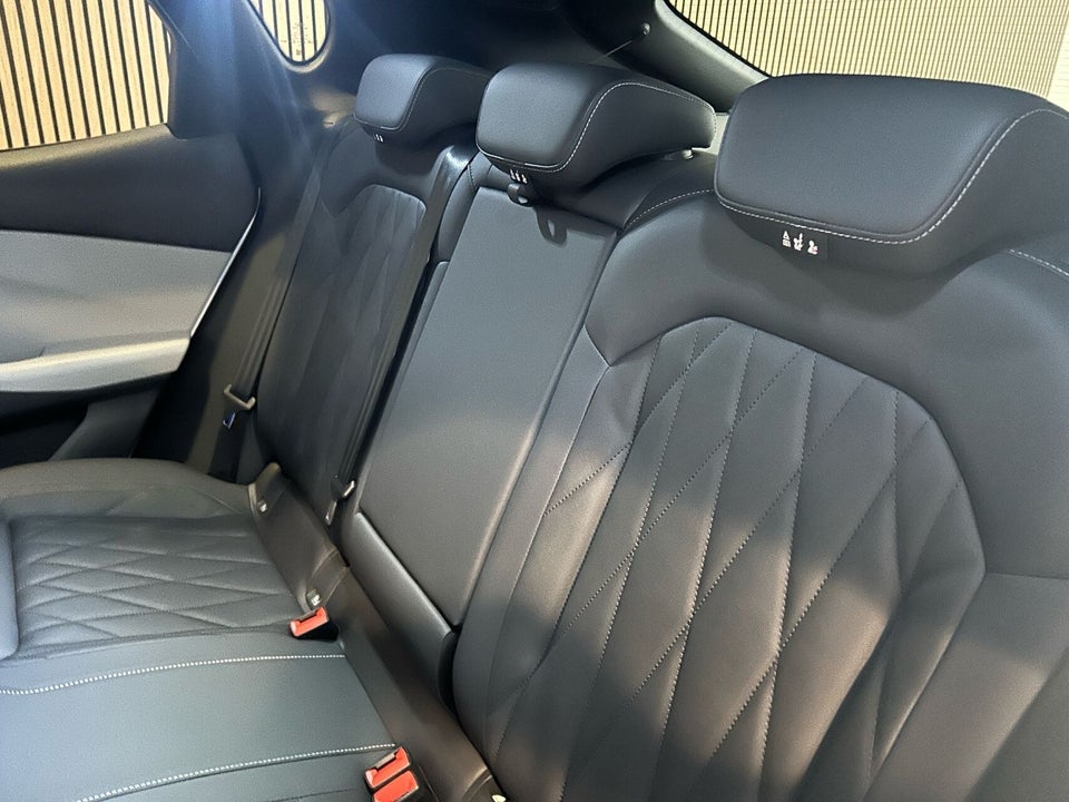 Ford Capri 79 Premium Extended Range AWD 5d