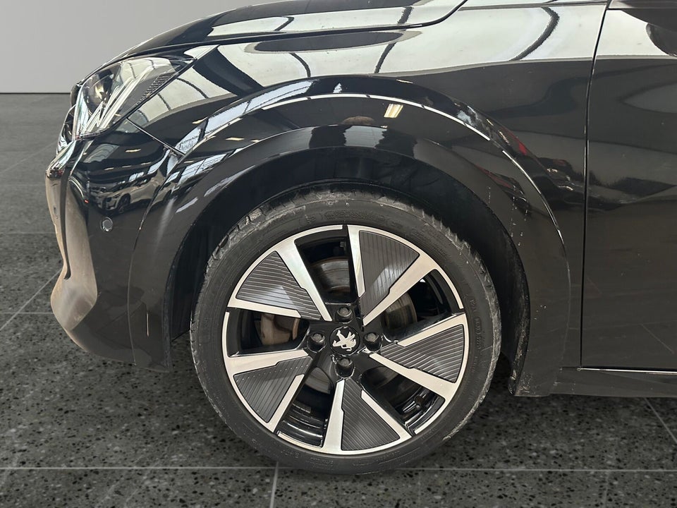 Peugeot e-208 50 GT Pack 5d