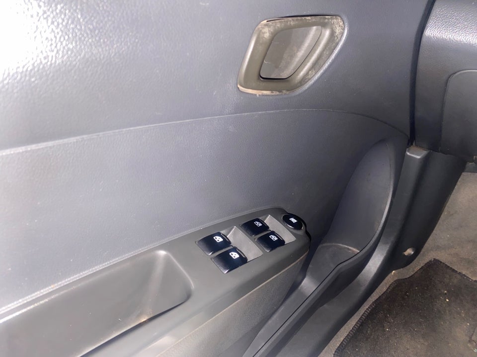Chevrolet Spark 1,0 LS 5d