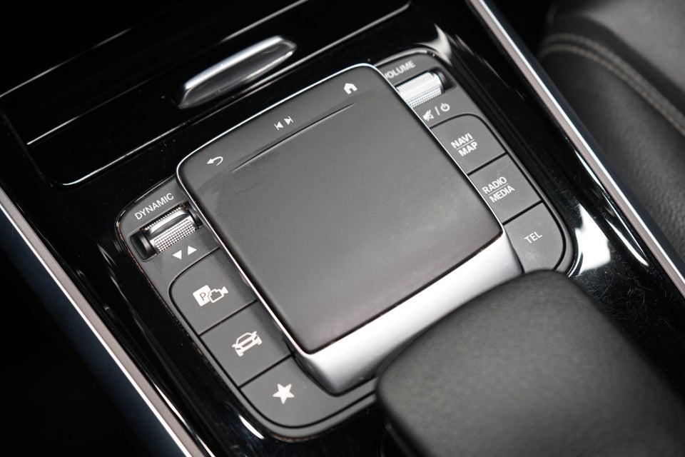 Mercedes EQB300 4Matic 7prs 5d